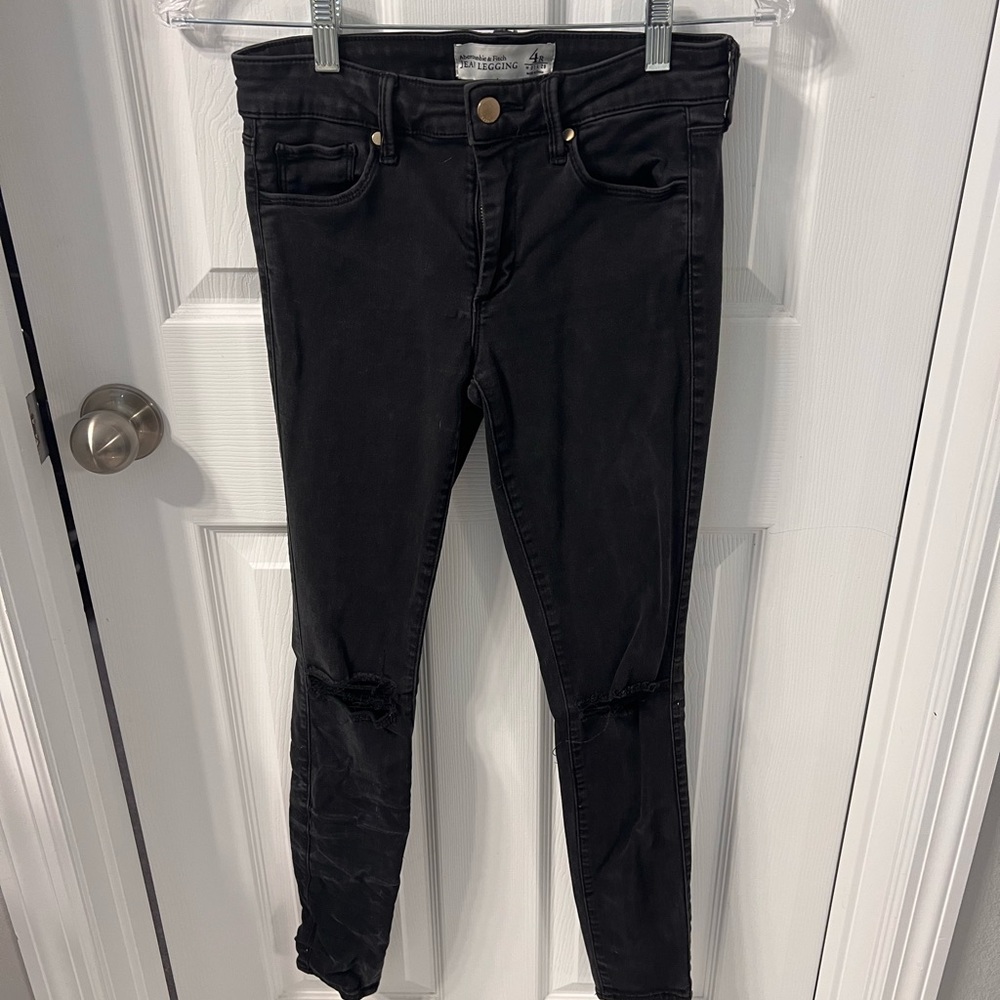 Abercrombie black jean legging. Size 4